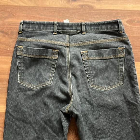 Jones New York Jeans Woman’s Size 30 Bootcut. Darkwash - Picture 4 of 9